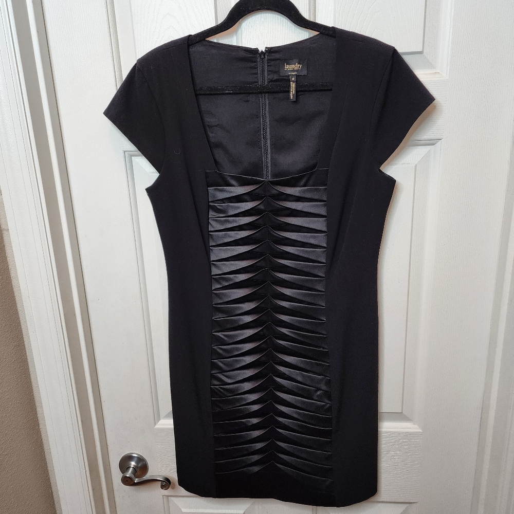Laundry by Shelli Segal cocktail dress size 12